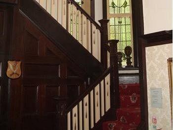 The Thistlewood Urmston Luaran gambar